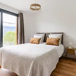 Plancherine, Recente Avec Jacuzzi Privatif Tatil Evi